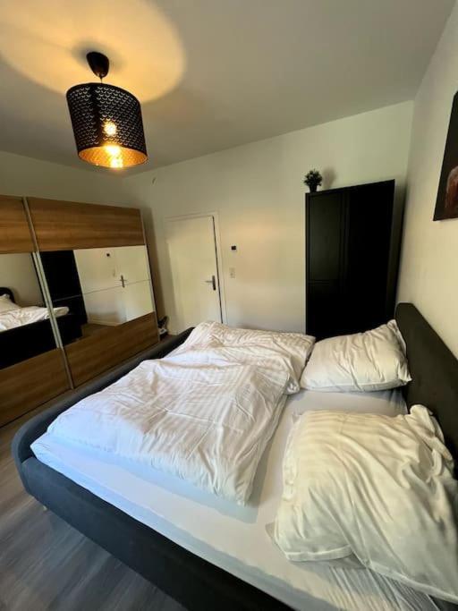 Jaybnb - Geraeumiges Apartment Am Hafen Von Dortmund Extérieur photo